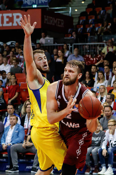 球员不仅需 球员不仅需